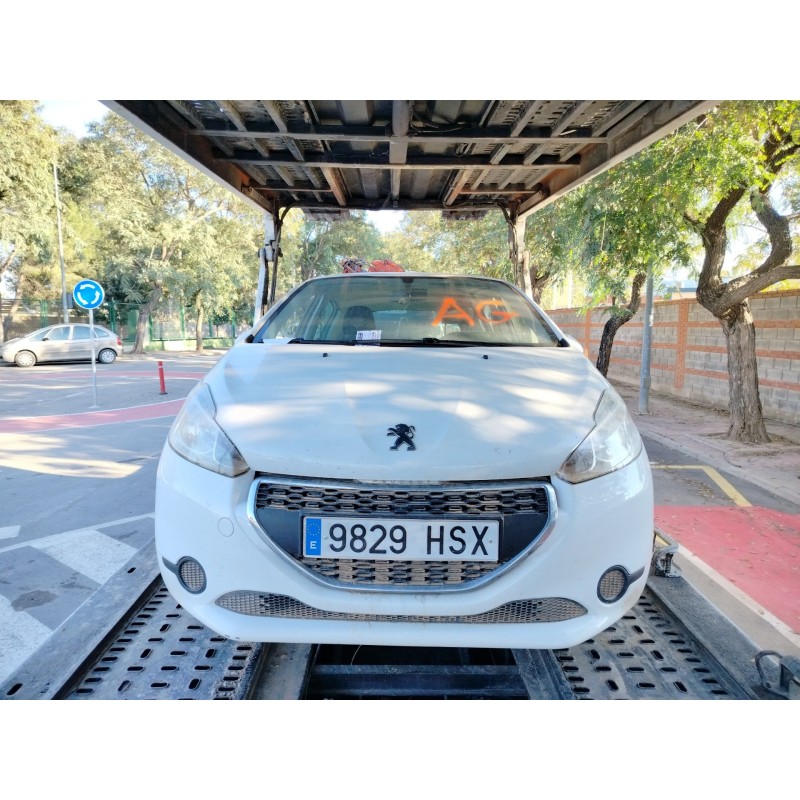 peugeot 208 i (ca_, cc_) del año 2013