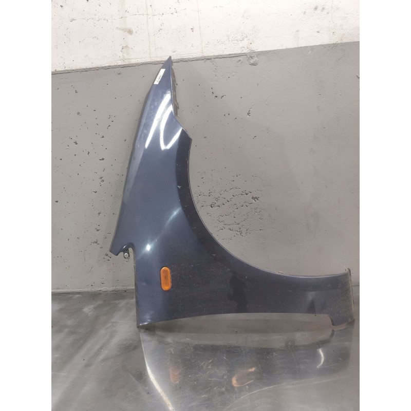 Recambio de aleta delantera derecha para ford focus c-max (cap) ambiente (d) referencia OEM IAM   