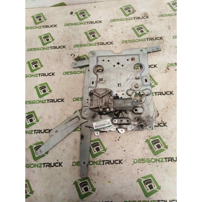 Recambio de elevalunas delantero derecho para volvo fh xxx fg 4x2 low largo globetrotter (lhh2, l2h2) referencia OEM IAM   