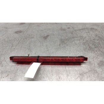 Recambio de luz central de freno para audi a3 (8l1) 1.9 tdi referencia OEM IAM 8D9945097B  