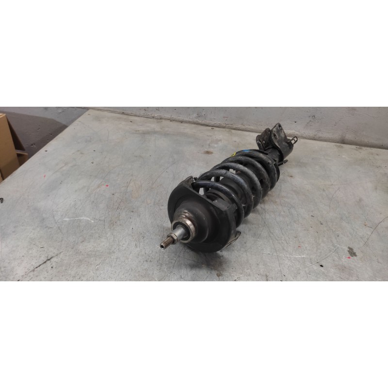 Recambio de amortiguador delantero derecho para renault trafic combi (ab 4.01) 2.0 dci diesel fap cat referencia OEM IAM 8200694 - Blanco