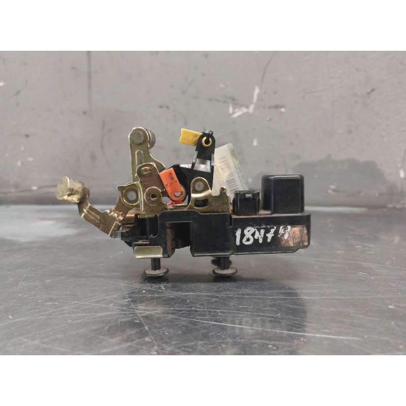 Recambio de cerradura puerta delantera derecha para chrysler voyager (rg) 2.5 crd grand voyager limited referencia OEM IAM  4 PI 4