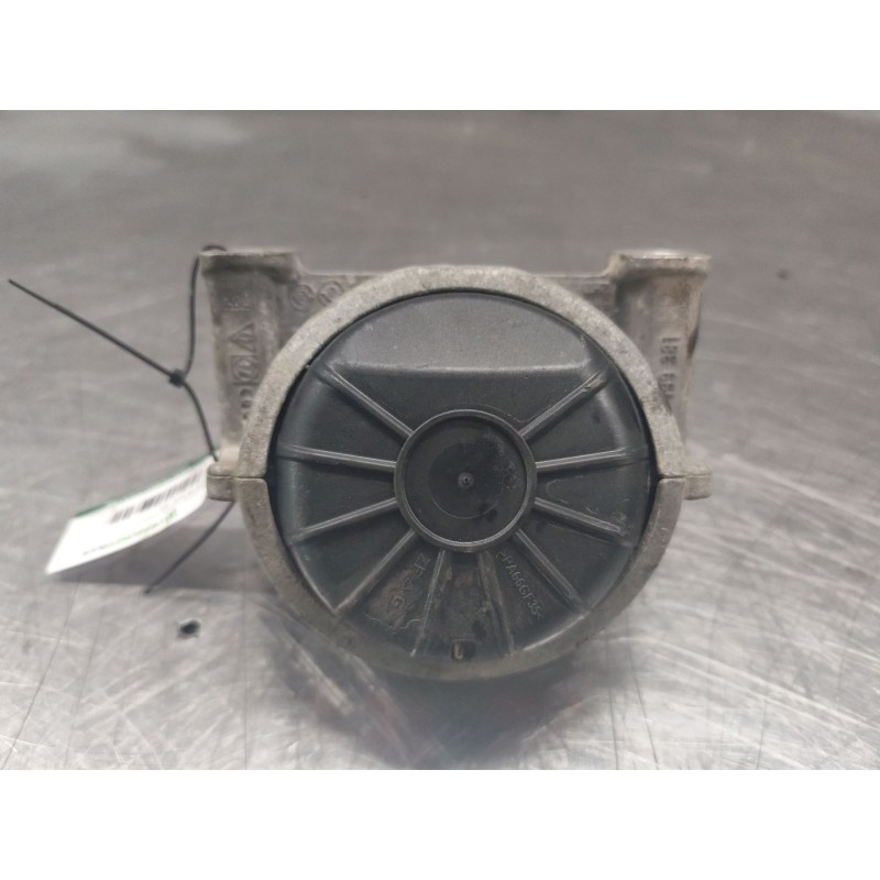 Recambio de soporte motor derecho para audi a4 ber. (b8) básico referencia OEM IAM 8k0199381  