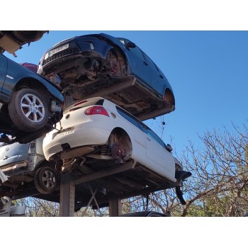 volkswagen golf v berlina (1k1) del año 2004