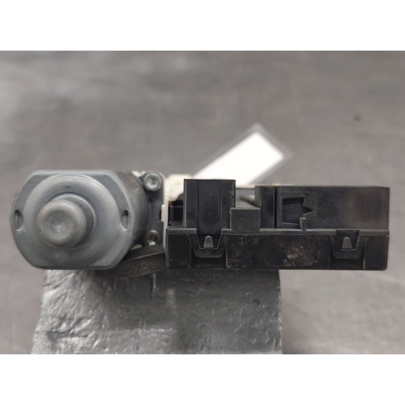 Recambio de motor elevalunas delantero derecho para audi a3 (8p) 1.9 tdi ambiente referencia OEM IAM 8P0959802H - Negro 3