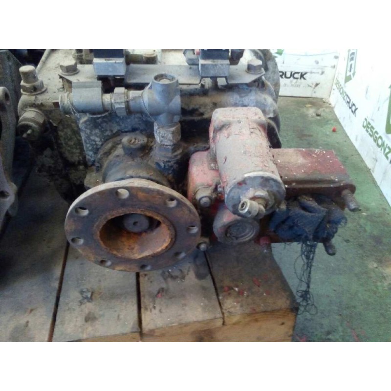 Recambio de caja cambios para nissan trucks m 130.17 referencia OEM IAM S636 1290052194 3