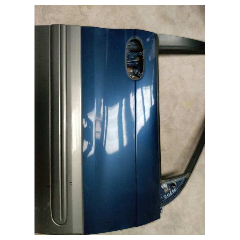 Recambio de puerta delantera derecha para kia carnival ii 2.9 cdri ex referencia OEM IAM - Azul 2