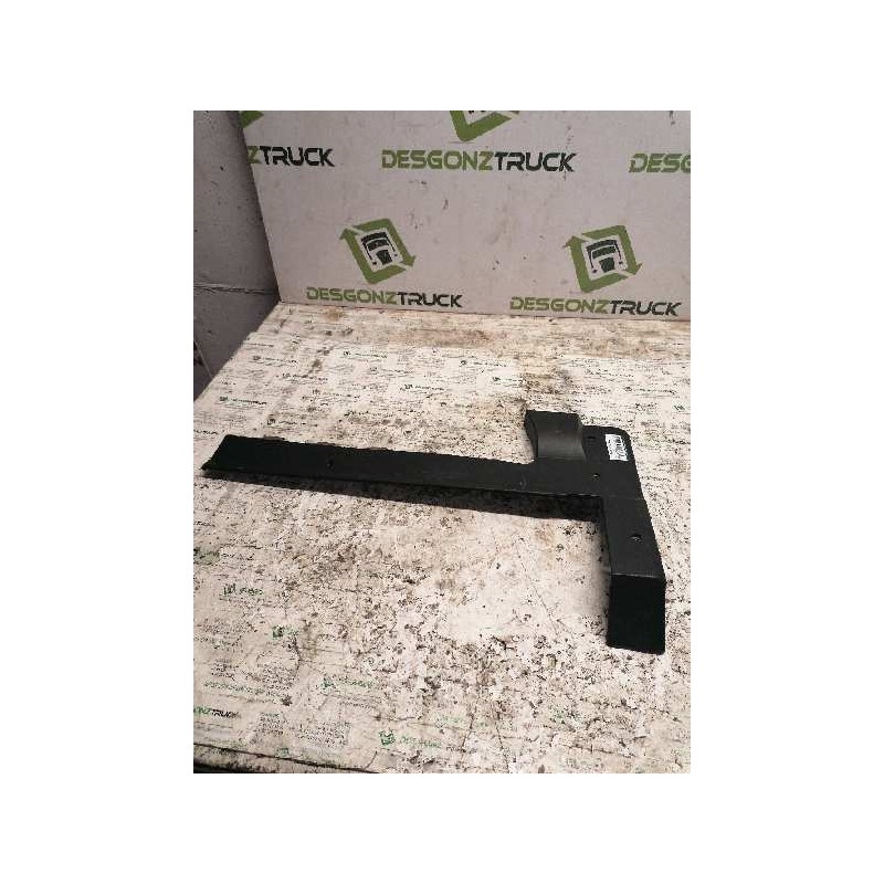 Recambio de tapa motor para bmw serie 5 berlina (e39) 2.5 turbodiesel cat referencia OEM IAM 11142246712  