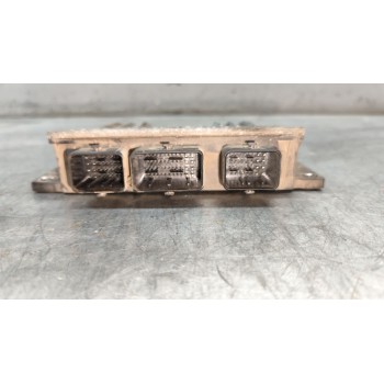 Recambio de centralita motor uce para renault clio iii authentique referencia OEM IAM 8200399038  8200619409