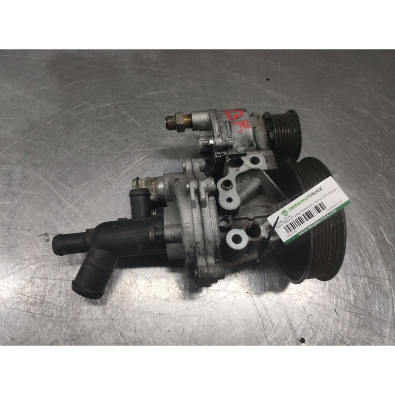 Recambio de bomba agua para ford transit caja cerrada, media (fy) (2000 =>) ft 350 2.4 referencia OEM IAM 0070905137 - Blanco
