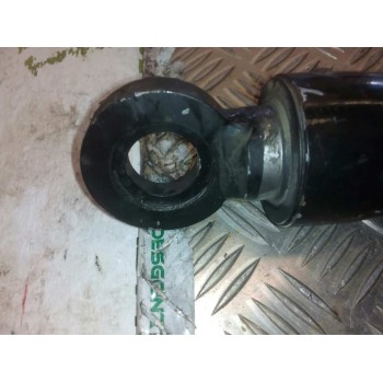 Recambio de brazo elevacion cabina para renault 430 magnum e2 12.0 diesel referencia OEM IAM 5010224331  