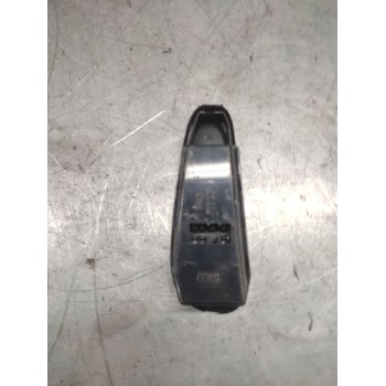 Recambio de mando elevalunas delantero derecho para hyundai coupe (gk) 2.0 fx full referencia OEM IAM 9358027000  