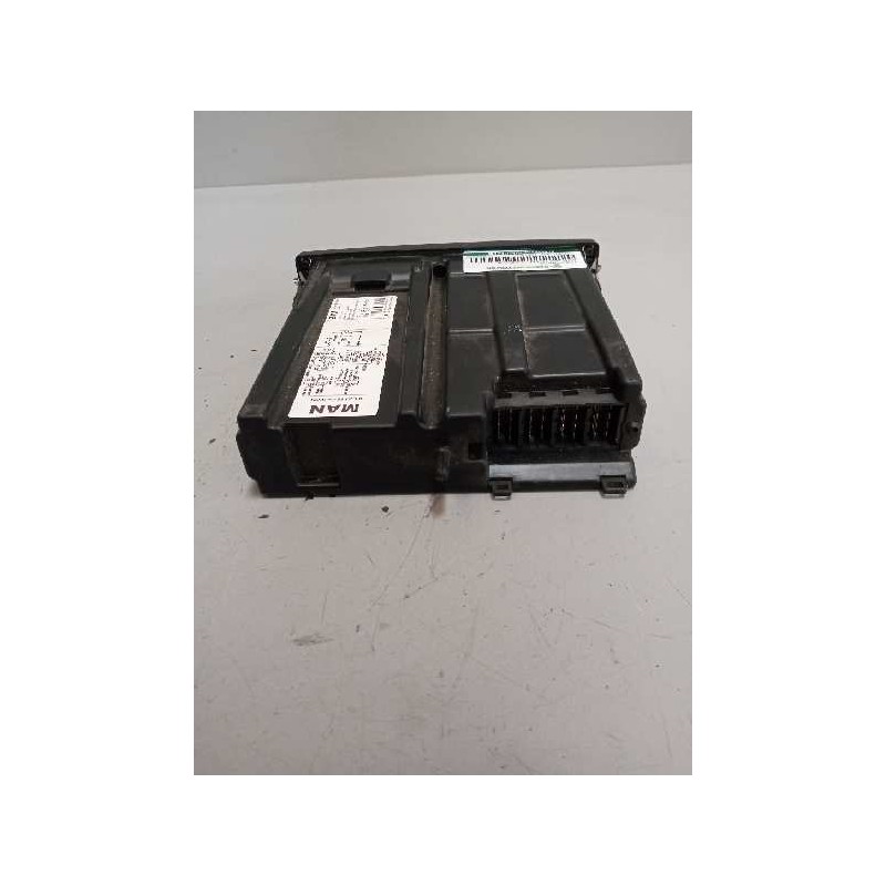 Recambio de tacografo para man tgx 18.500 12.4 diesel referencia OEM IAM SE5000 81271016599 REV.7.6 - Blanco 3