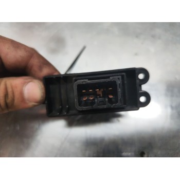 Recambio de mando elevalunas trasero izquierdo para hyundai i30 (fd) 1.6 crdi referencia OEM IAM   