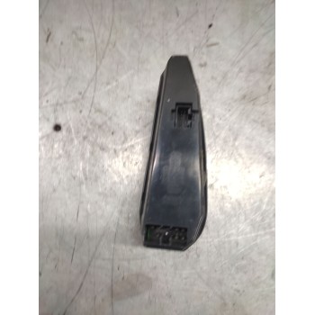 Recambio de mando elevalunas delantero izquierdo para hyundai coupe (gk) 2.0 fx full referencia OEM IAM 9357027000A  