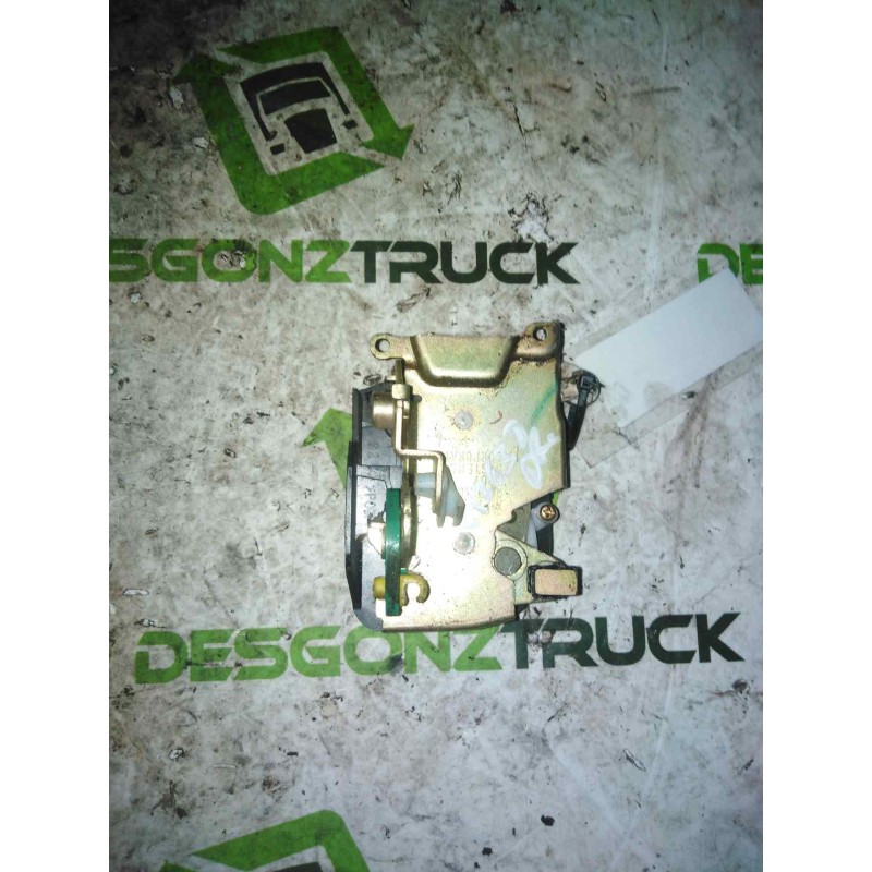 Recambio de cerradura puerta delantera derecha para nissan trucks atleon 140 referencia OEM IAM - Blanco 2