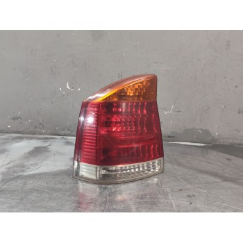 Recambio de piloto trasero derecho para opel vectra c berlina club referencia OEM IAM 13130642  