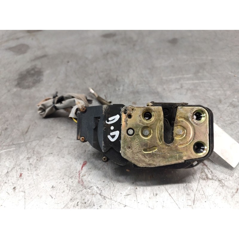 Recambio de cerradura puerta delantera derecha para kia carens 2.0 crdi ex monovolumen referencia OEM IAM   