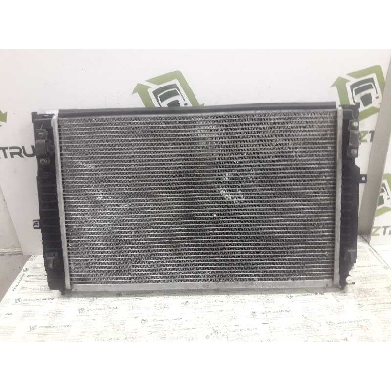 Recambio de radiador agua para audi a4 berlina (b5) 2.5 tdi referencia OEM IAM M200309 05588601 2