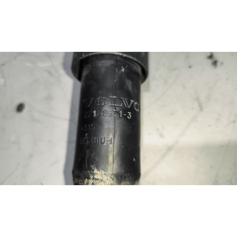 Recambio de amortiguador trasero izquierdo cabina para volvo fh 500 referencia OEM IAM 22128971 - Blanco 2