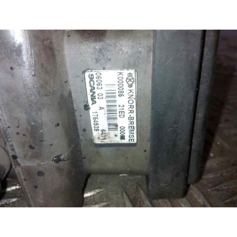 Recambio de valvula aire para scania serie p/g/r (d-clase) fsa r420 (4x2) largura mediana cr 16 referencia OEM IAM 1754939 K0000 2