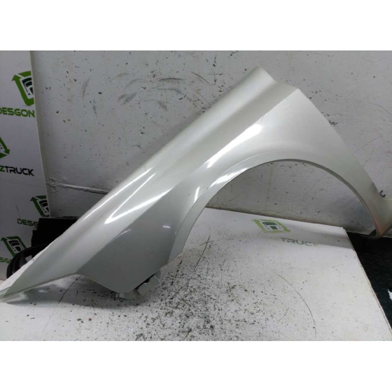 Recambio de aleta delantera izquierda para renault laguna ii (bg0) 1.9 dci diesel cat referencia OEM IAM 8200295803  