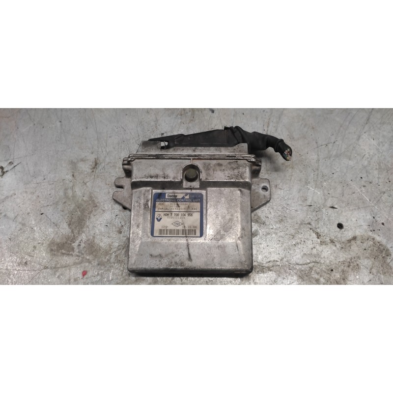 Recambio de centralita motor uce para renault clio ii fase i (b/cbo) 1.9 d referencia OEM IAM 7700104956 R04080009E - Gris
