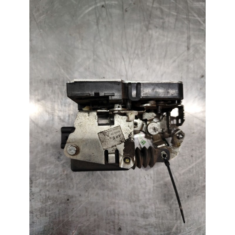 Recambio de cerradura puerta trasera derecha para dacia duster ambiance 4x2 referencia OEM IAM   