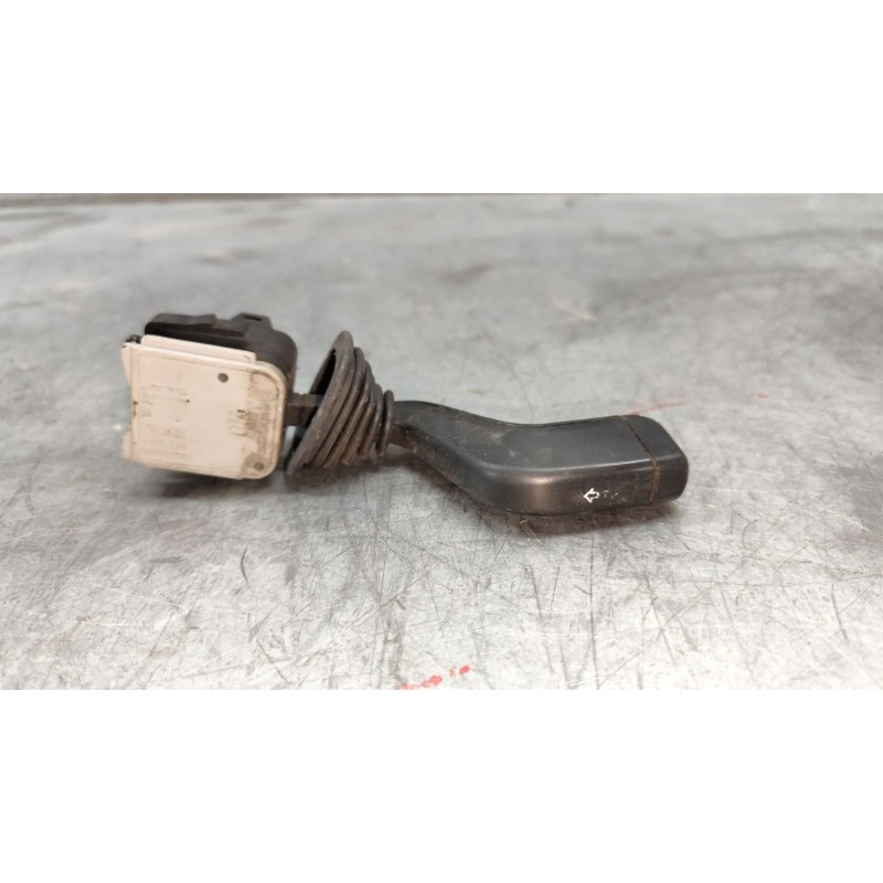 Recambio de mando intermitentes para opel combo (corsa b) 1.4 cat (2h6) referencia OEM IAM 09181010  