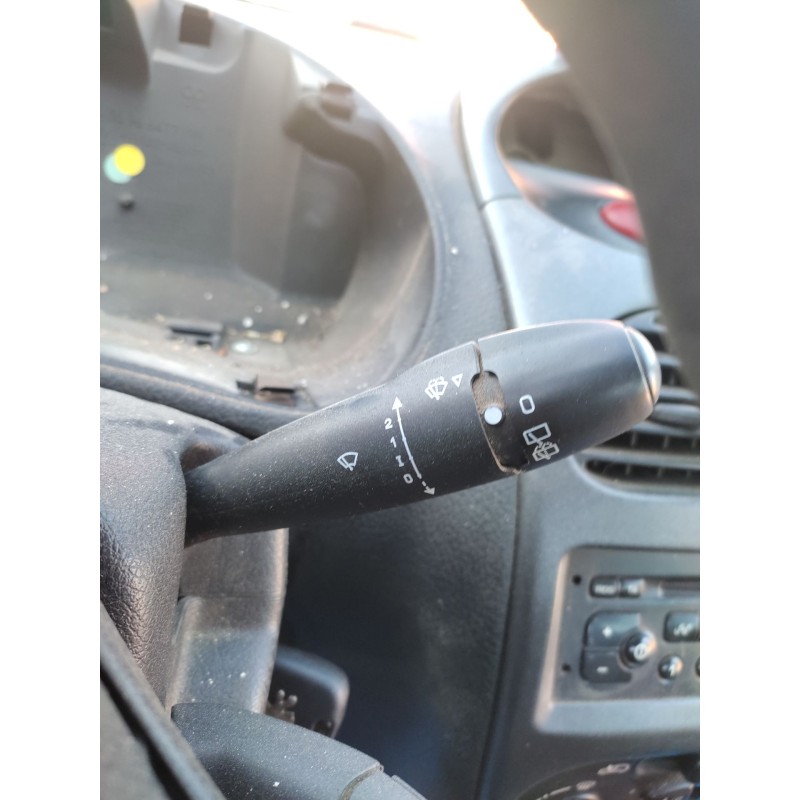 Recambio de mando limpia para peugeot 206 berlina x-line referencia OEM IAM   