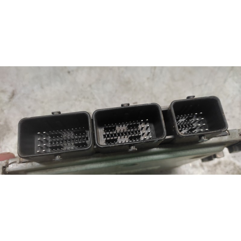 Recambio de centralita motor uce para renault scenic ii 1.5 dci diesel referencia OEM IAM 8200565863 8200592611 3