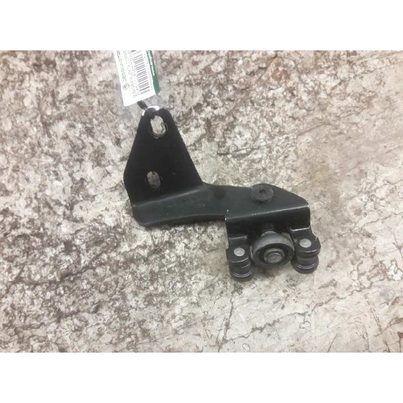 Recambio de bisagra puerta corredera para ford tourneo connect (tc7) kombi b. corta (2006) referencia OEM IAM 2T14V25028 SUPERIO - Blanco