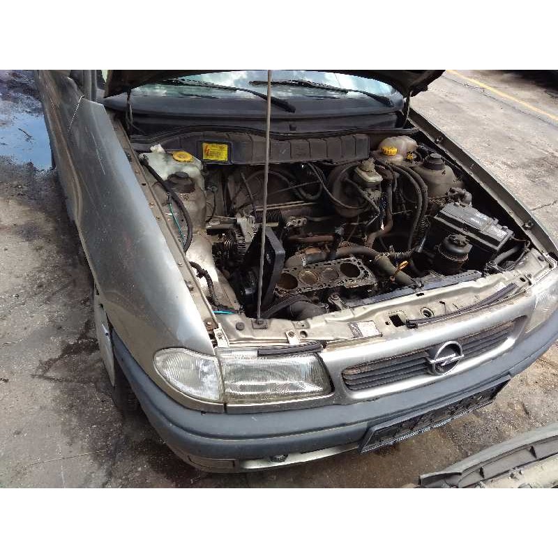 OPEL ASTRA F BERLINA