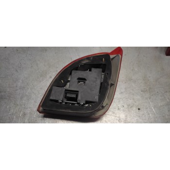 Recambio de piloto trasero izquierdo para ford fiesta berlina (dx) 1.25 16v cat referencia OEM IAM   