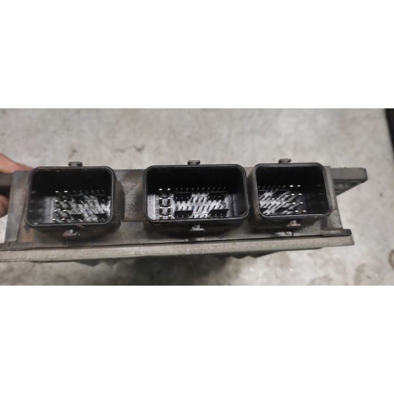 Recambio de centralita motor uce para renault clio iii authentique referencia OEM IAM 8200399038 8200619409 - Gris 2