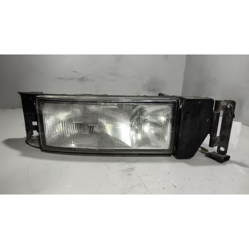 Recambio de faro derecho para iveco eurotech (mp) 9.5 diesel referencia OEM IAM   