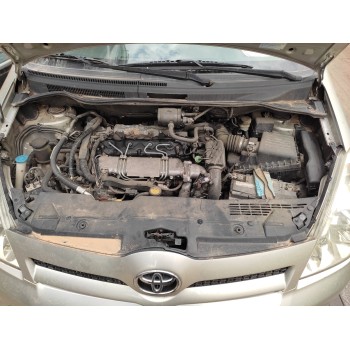 toyota corolla verso (r1) del año 2005