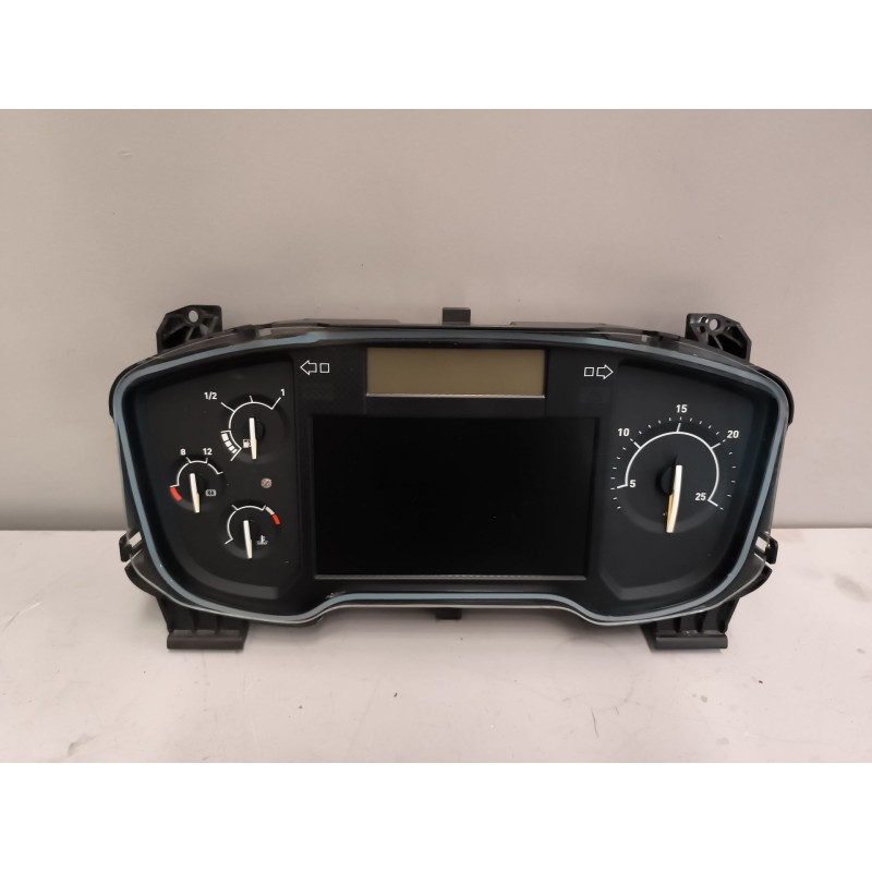 Recambio de cuadro instrumentos para renault serie t 12.8 diesel referencia OEM IAM 7422166228 22166228 
