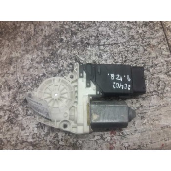 MOTOR ELEVALUNAS DELANTERO IZQUIERDO 9776101430203 F005S00047 29 PINS