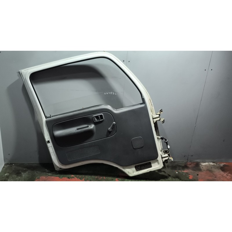Recambio de puerta delantera izquierda para nissan cabstar e 3.0 diesel referencia OEM IAM H0101F3900 - Blanco 2