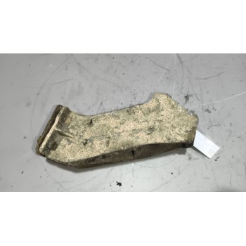Recambio de soporte guardabarros trasero para daf xf 105 fa 105.460 (462cv) referencia OEM IAM   