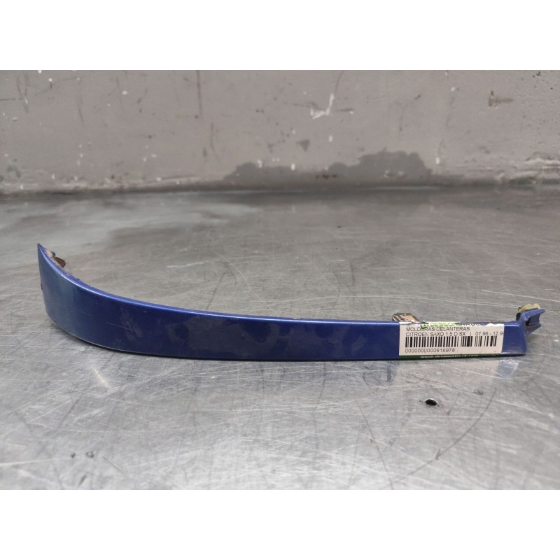 Recambio de molduras delanteras para citroën saxo 1.5 d sx referencia OEM IAM  BAJO FARO 