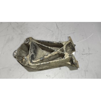 Recambio de soporte guardabarros trasero para daf xf 105 fa 105.460 (462cv) referencia OEM IAM   