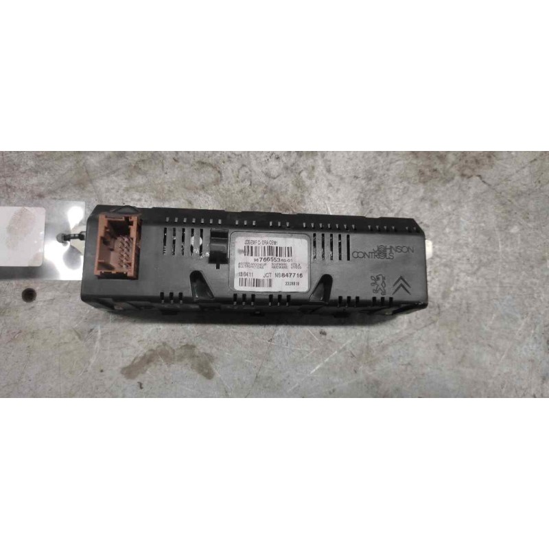 Recambio de pantalla multifuncion para peugeot expert kasten furg. referencia OEM IAM 9676655380 - Blanco 2