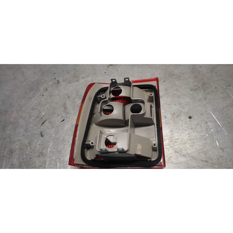 Recambio de piloto trasero derecho para opel vectra a gl referencia OEM IAM 90358315 2