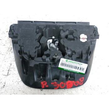 Recambio de rejilla delantera central para peugeot 308 sw confort referencia OEM IAM 9680505177  