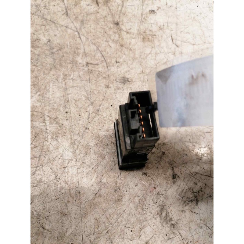 Recambio de boton antivaho para hyundai matrix (fc) 1.6 gls referencia OEM IAM 937161700 6 PINS - Gris 2