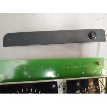 Recambio de cuadro instrumentos para volvo trucks b12b referencia OEM IAM 70303510 EGK-100 