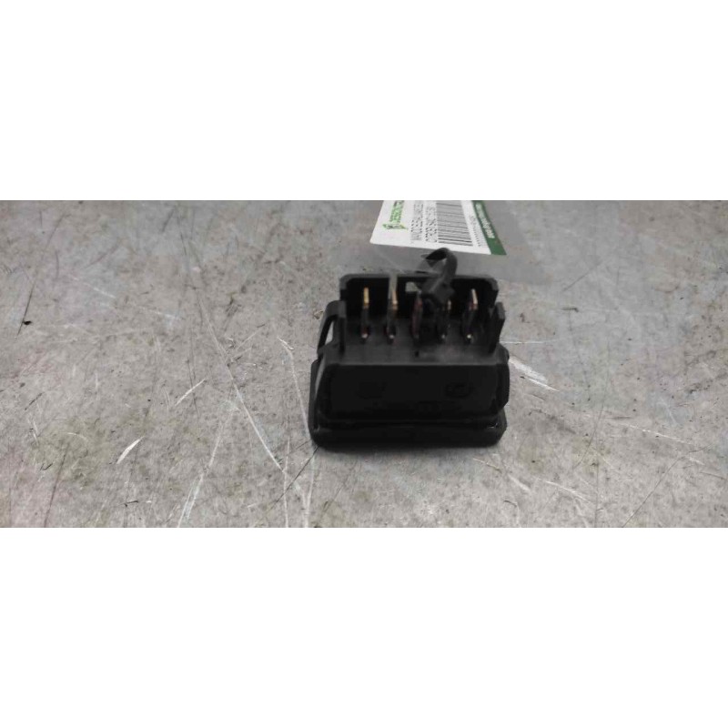 Recambio de mando elevalunas delantero izquierdo para citroën saxo 1.5 d sx referencia OEM IAM   5 PINS 2