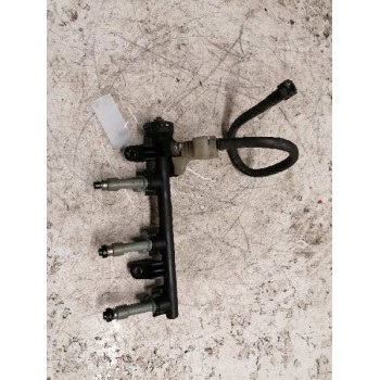 Recambio de rampa inyectora para peugeot 107 urban move referencia OEM IAM 2381400010A  